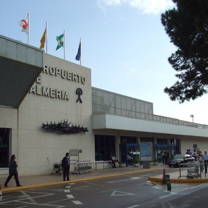 taxista,taxi en almeria,taxi aeropuerto de almeria,telefono taxi almeria taxista